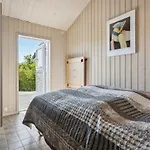 Amazing In Ejstrupholm With Sauna 펜션 Krejbjerg