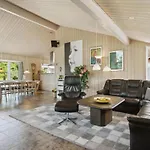 Amazing In Ejstrupholm With Sauna Krejbjerg